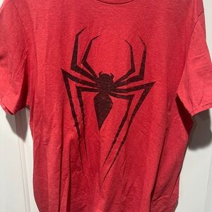 Marvel spider man Men’s red graphic tee Shirt size Large